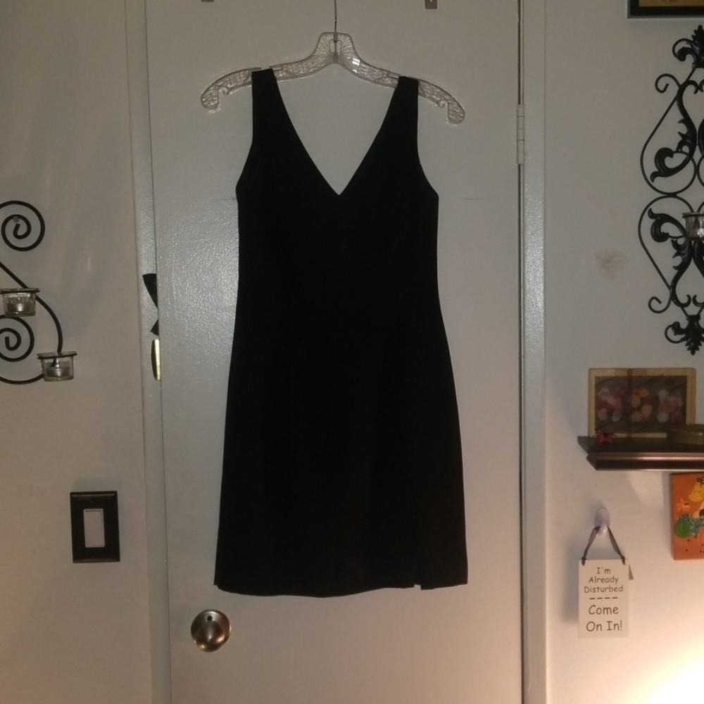 MODA INTERNATIONAL DRESS